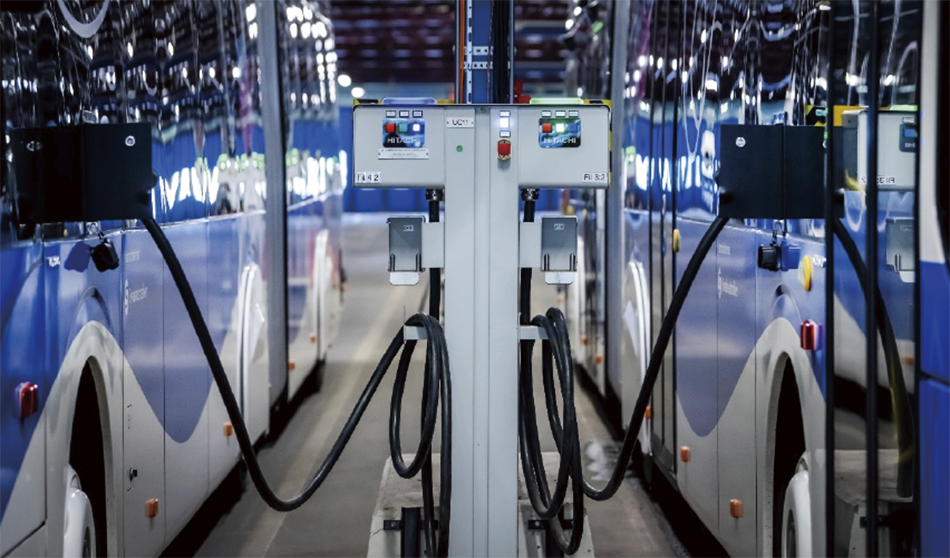 ［12］スウェーデンのヴェステロース車庫に導入された電気バス充電装置