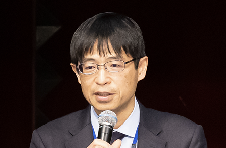 穴井 徳成